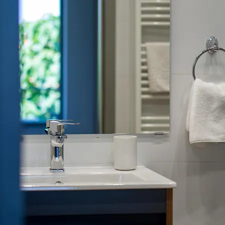 Vertigo 2 Modern 2-bedroom With Parking & Vitosha View Apartament Sofia