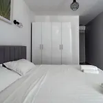 Vertigo 2 Modern 2-bedroom With Parking & Vitosha View Διαμέρισμα *
