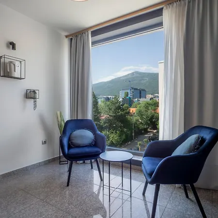 Vertigo2 Huge 2 Bedrooms Balcony Parking * 索菲亞