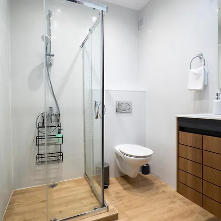 Vertigo 2 Modern 2-bedroom With Parking & Vitosha View * Sofia