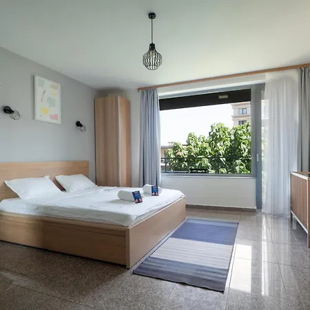 Vertigo 2 Modern 2-bedroom With Parking & Vitosha View Sofie