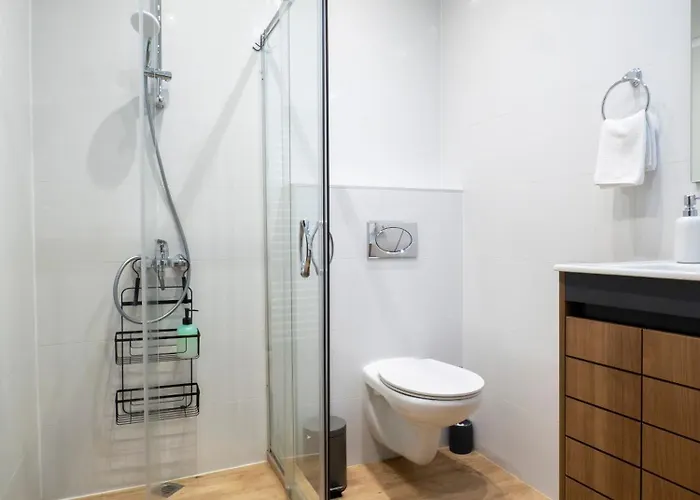 Vertigo 2 Modern 2-bedroom With Parking & Vitosha View * Sofia