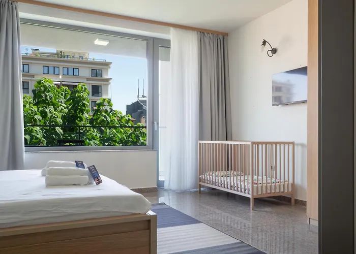 Lejlighed Vertigo 2 Modern 2-bedroom With Parking & Vitosha View Sofia